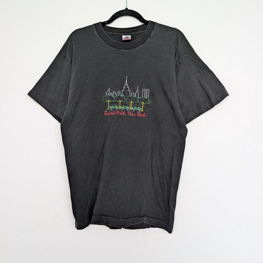 Vintage Central Park New York Single Stitch Embroidered Skyline Tshirt Sz L